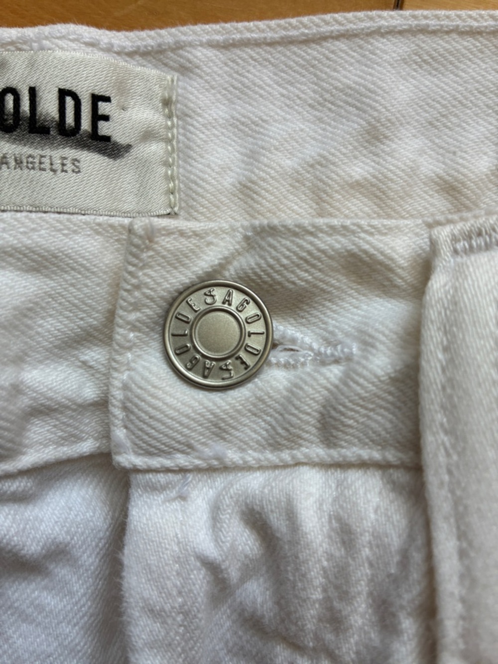 Agolde Luna Barrel Jeans in White (Element) - Picture 7 of 11